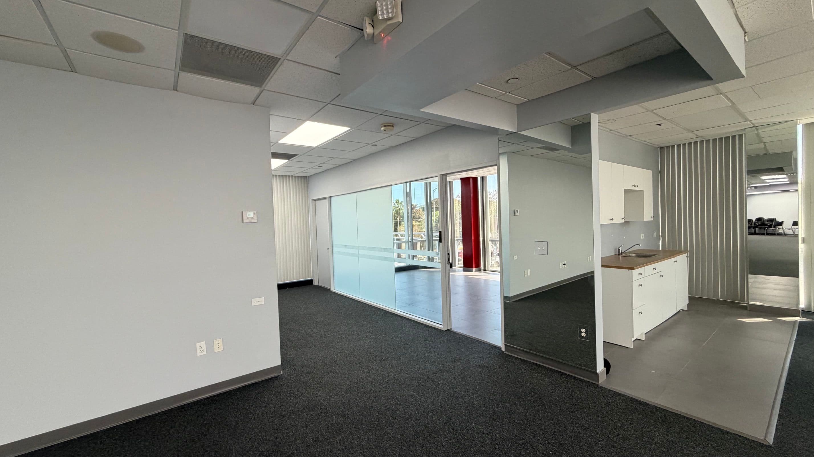 Unit 203 — medical space — thumbnail 6