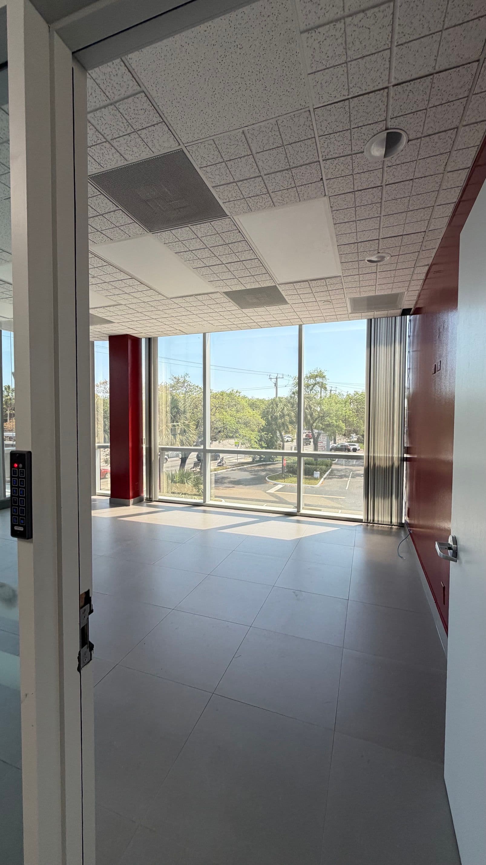 Unit 203 — medical space — thumbnail 7