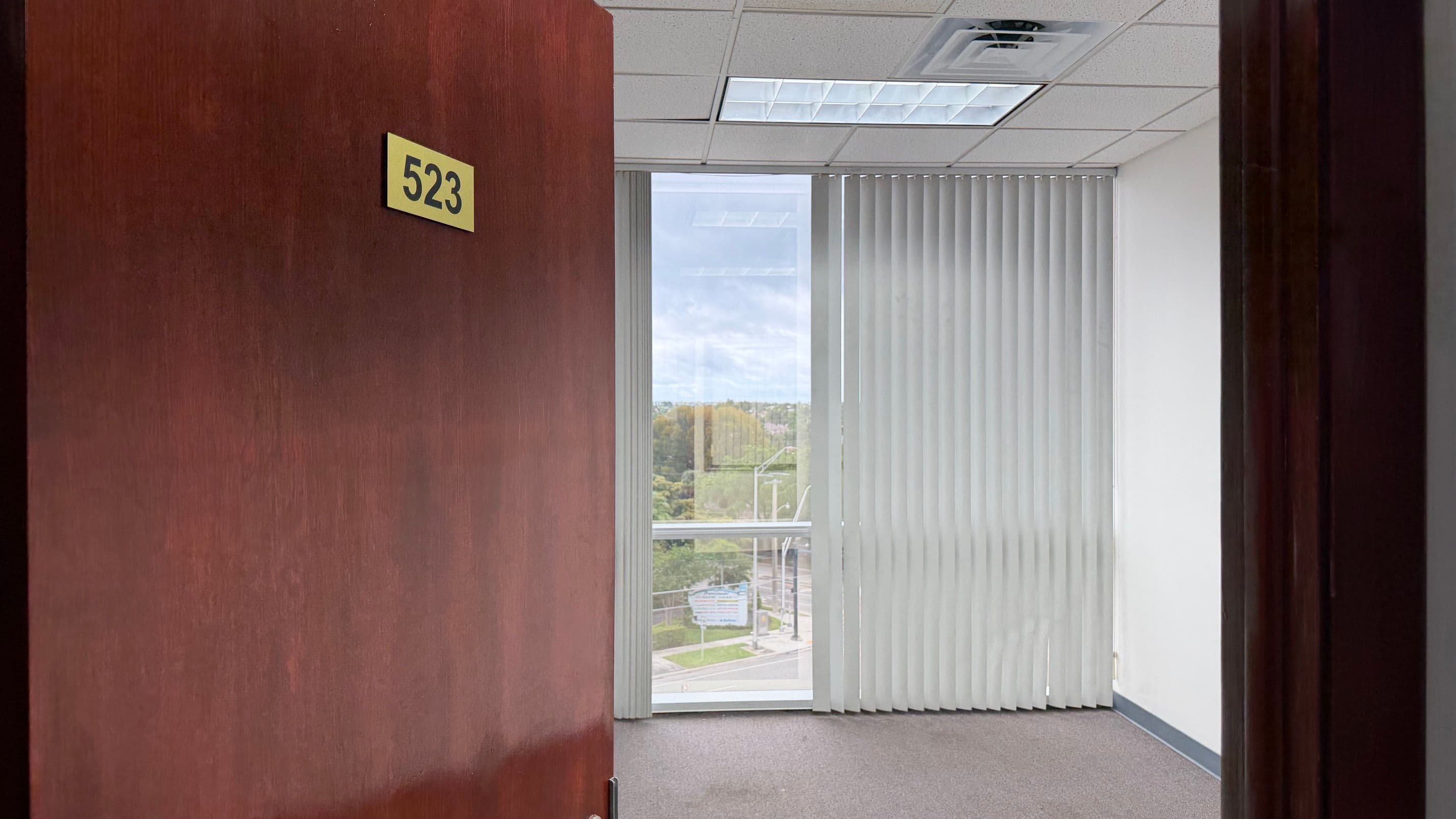 Unit 523 — office space — thumbnail 6